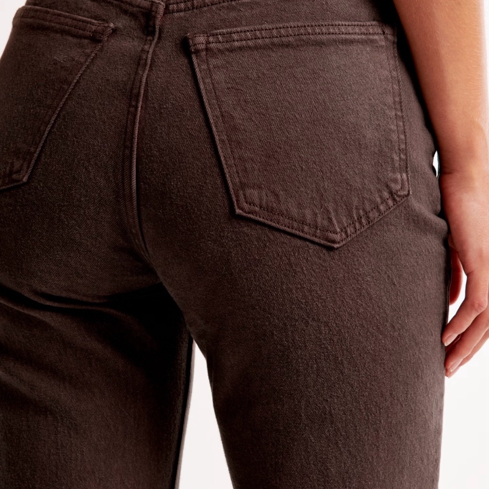 Abercrombie & Fitch Mid- Rise Straight Leg Jeans - Brown